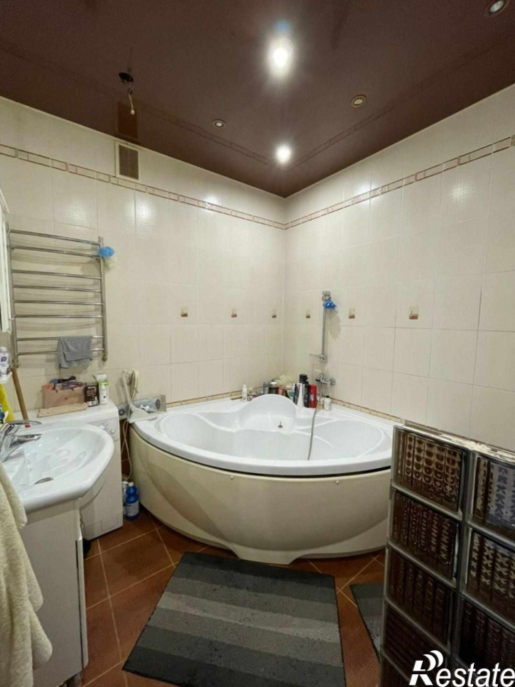 3-комн квартира Кирова ул, 59