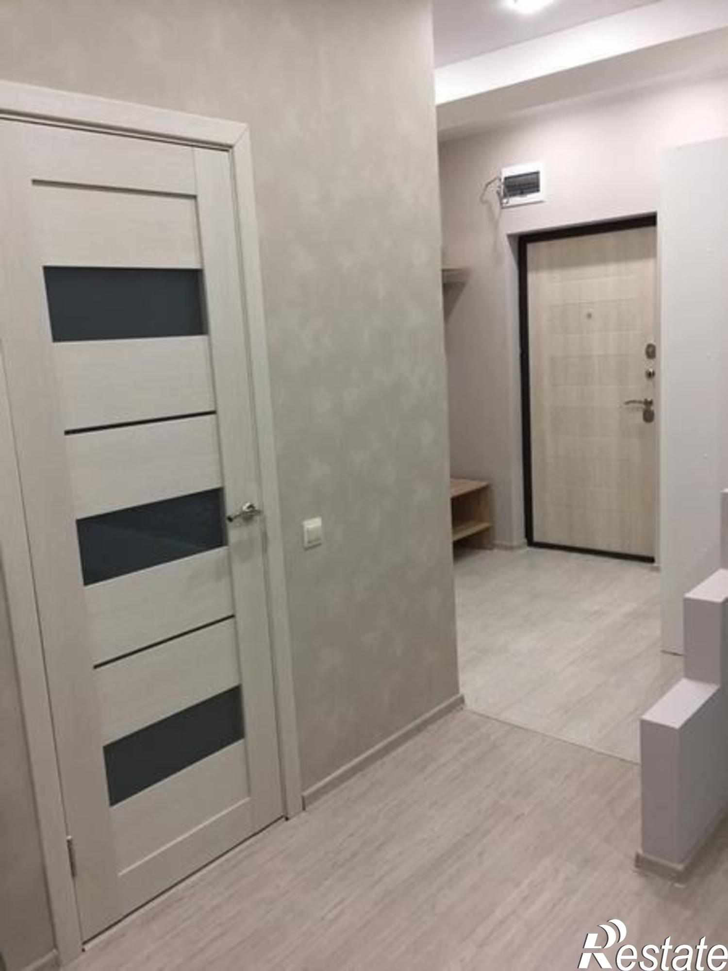 Сдать квартиру за 18 500 рублей на Дыбенко улица, 27
