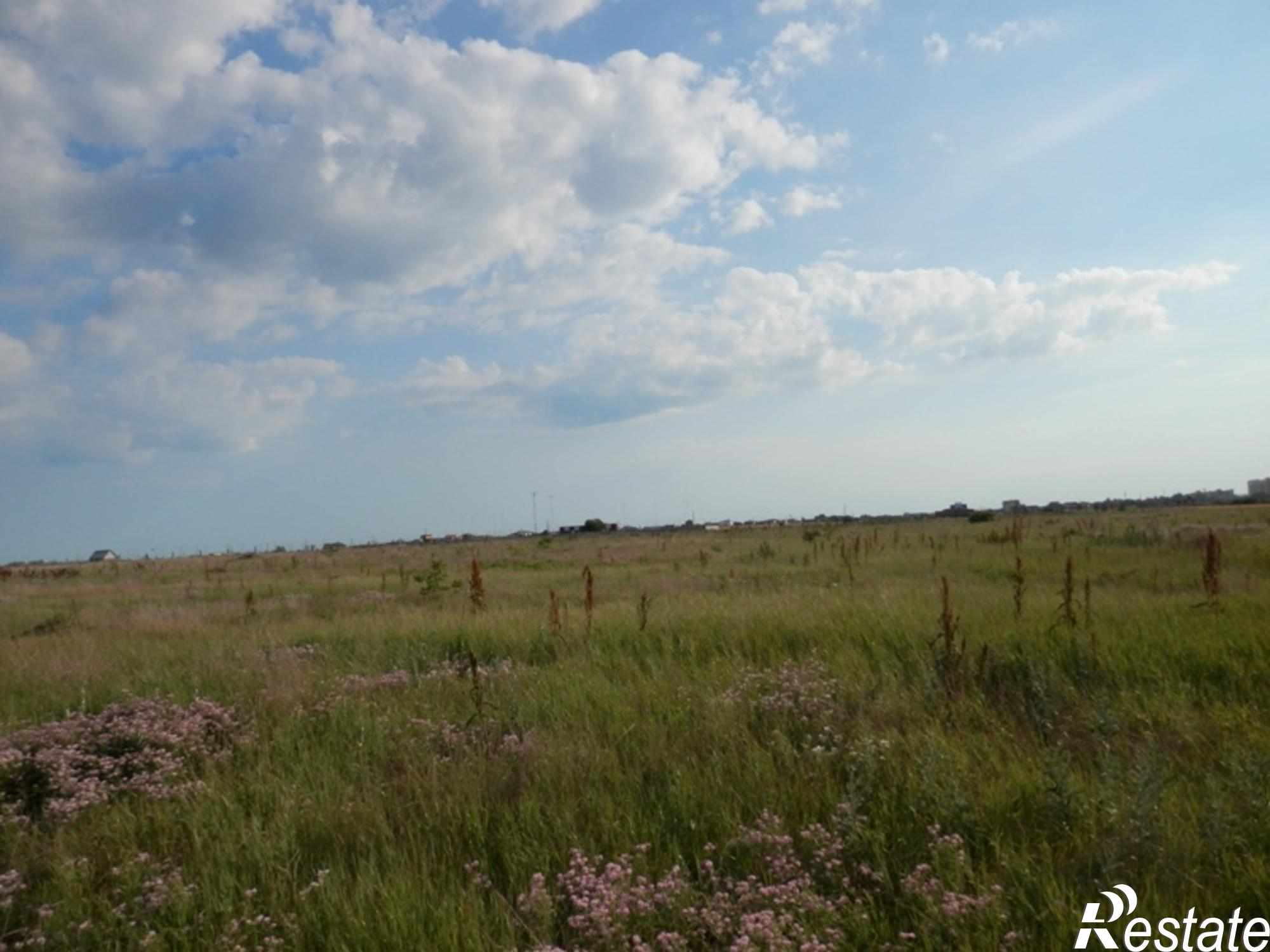 Купить землю, земельный участок за 15 000 000 рублей на п. Пятихатки