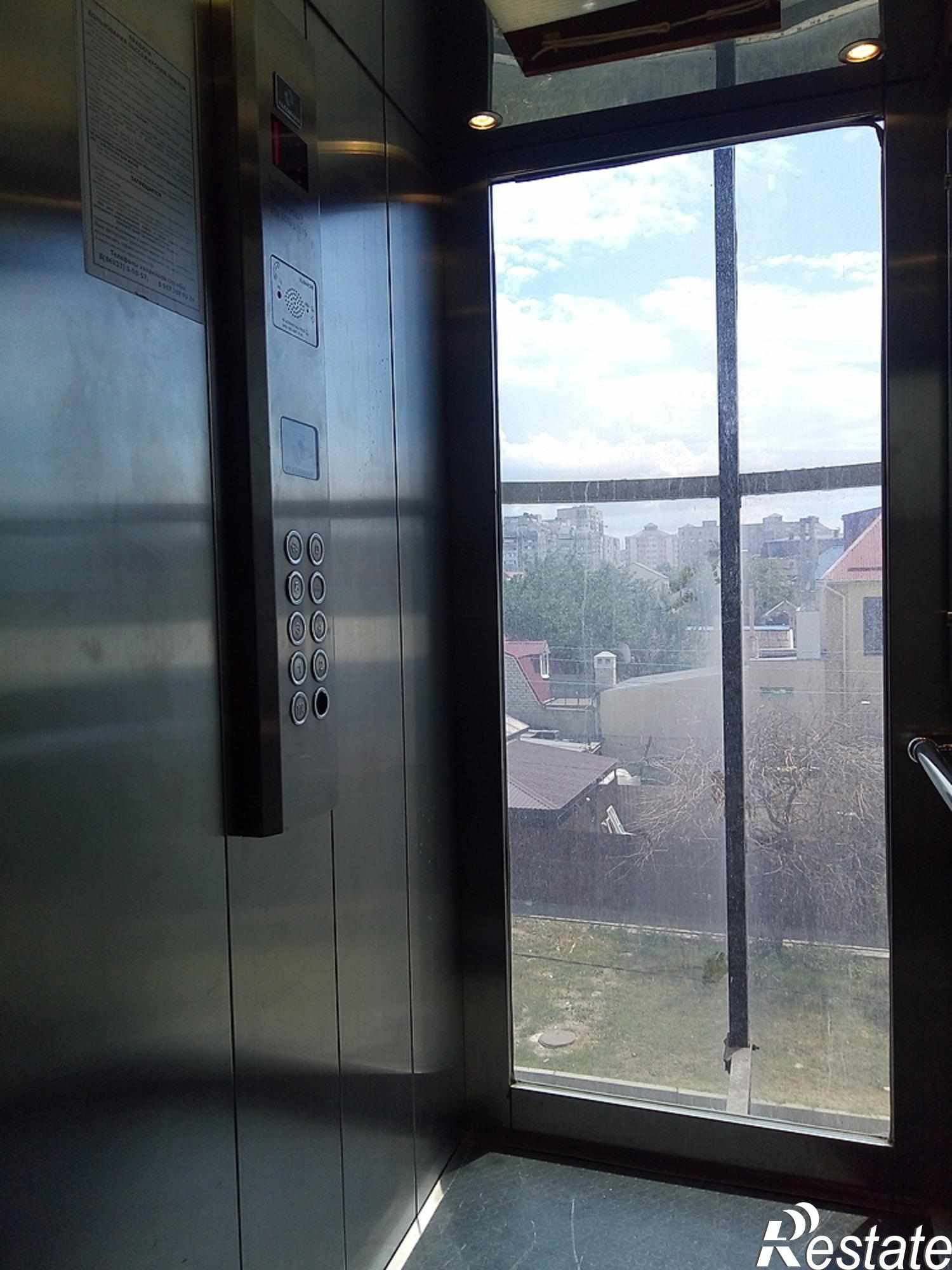 Купить квартиру за 18 500 000 рублей на улица Толстого, 85
