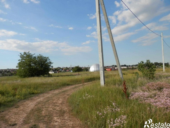 Земельный участок п. Пятихатки