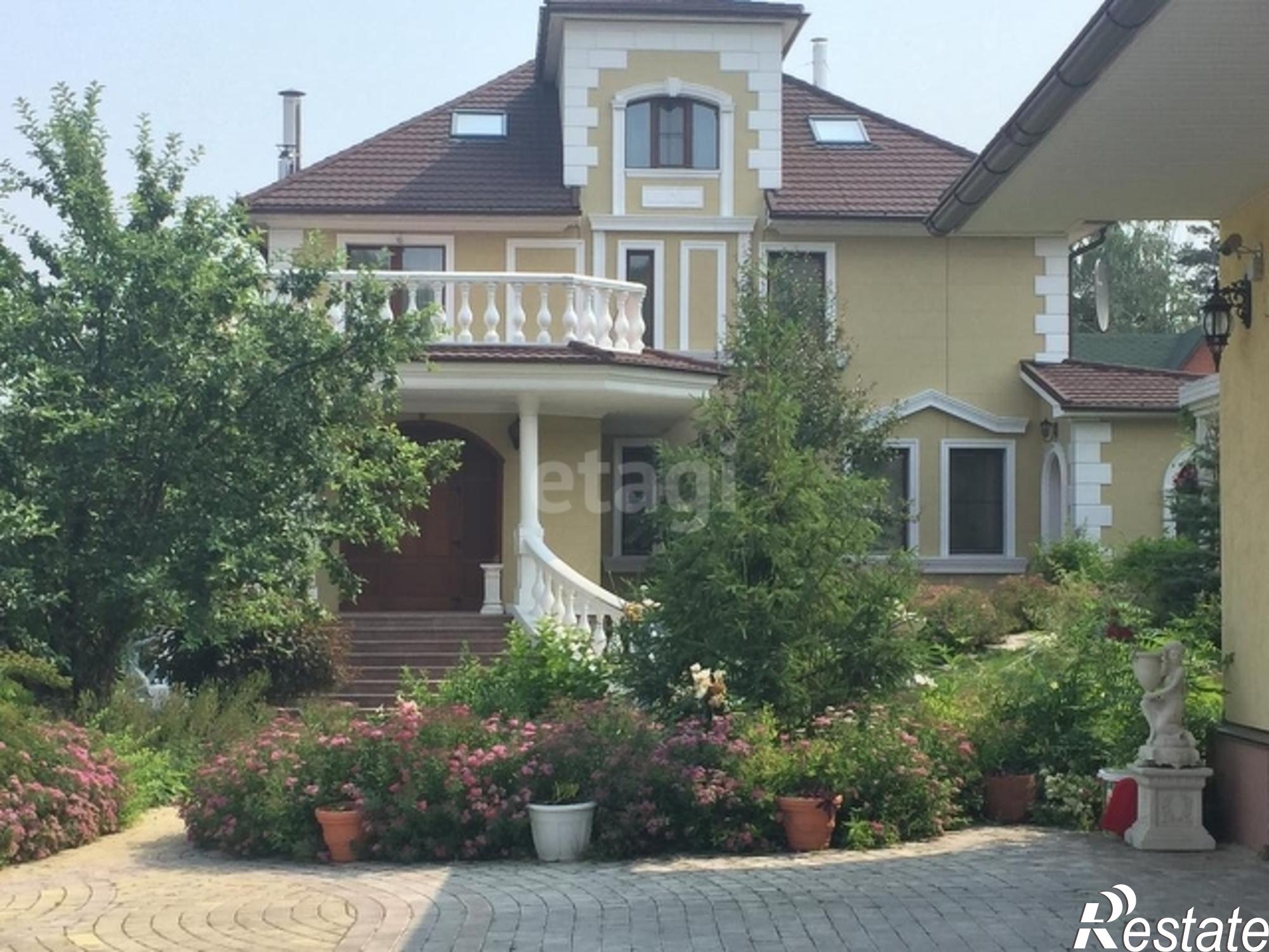 Купить дачу, дом, коттедж за 40 000 000 рублей на Array