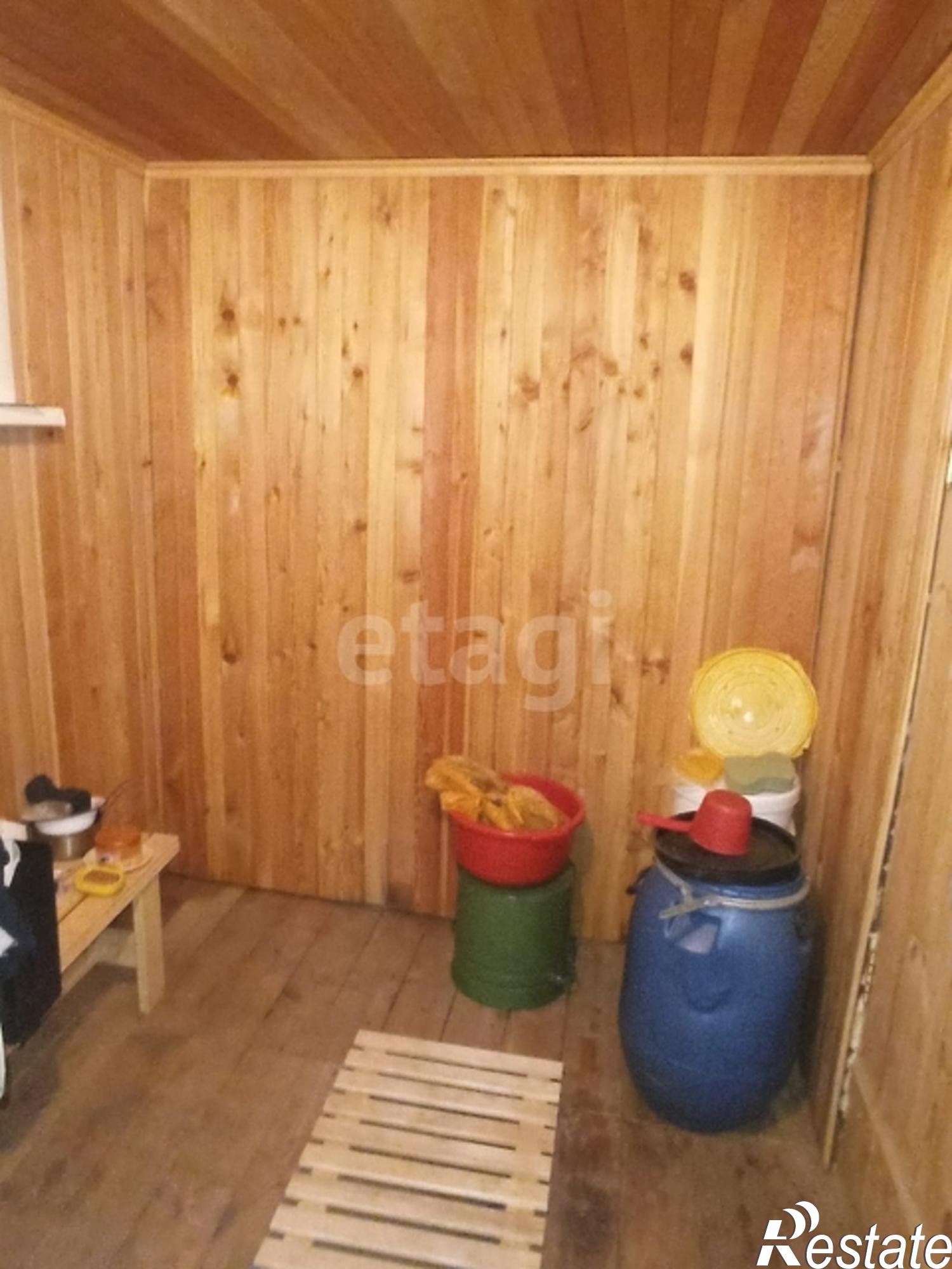 Купить дачу, дом, коттедж за 2 300 000 рублей на Array