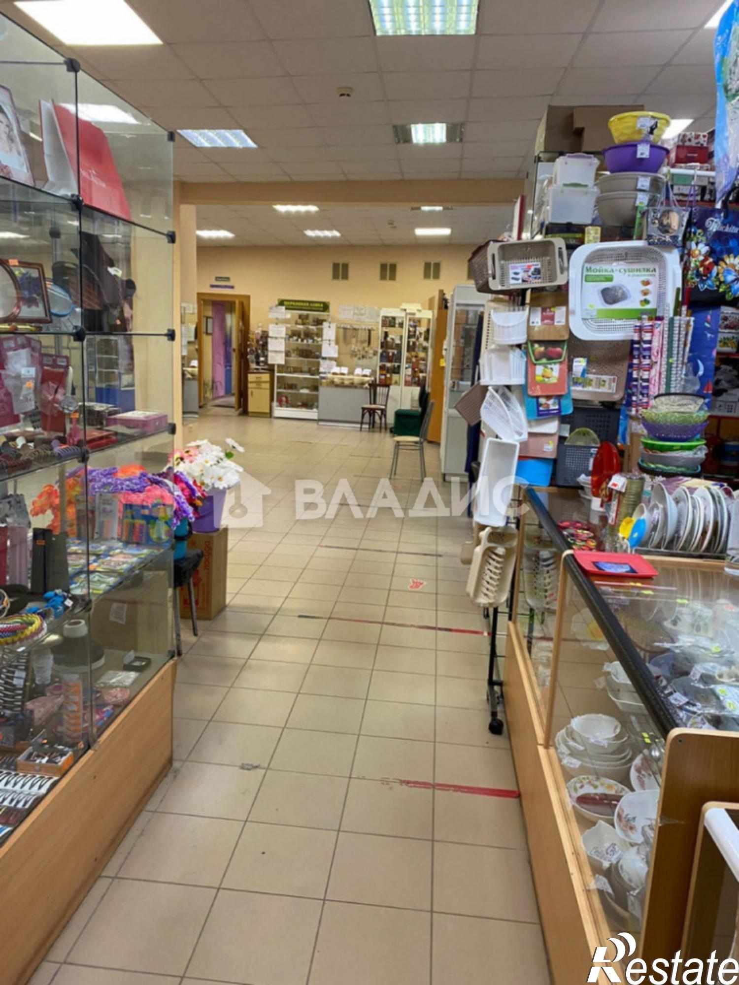 Купить торговое помещение за 20 000 000 рублей на Куйбышева ул, 8