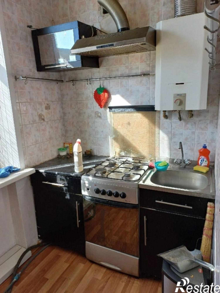 2-комн квартира Строителей ул, 10