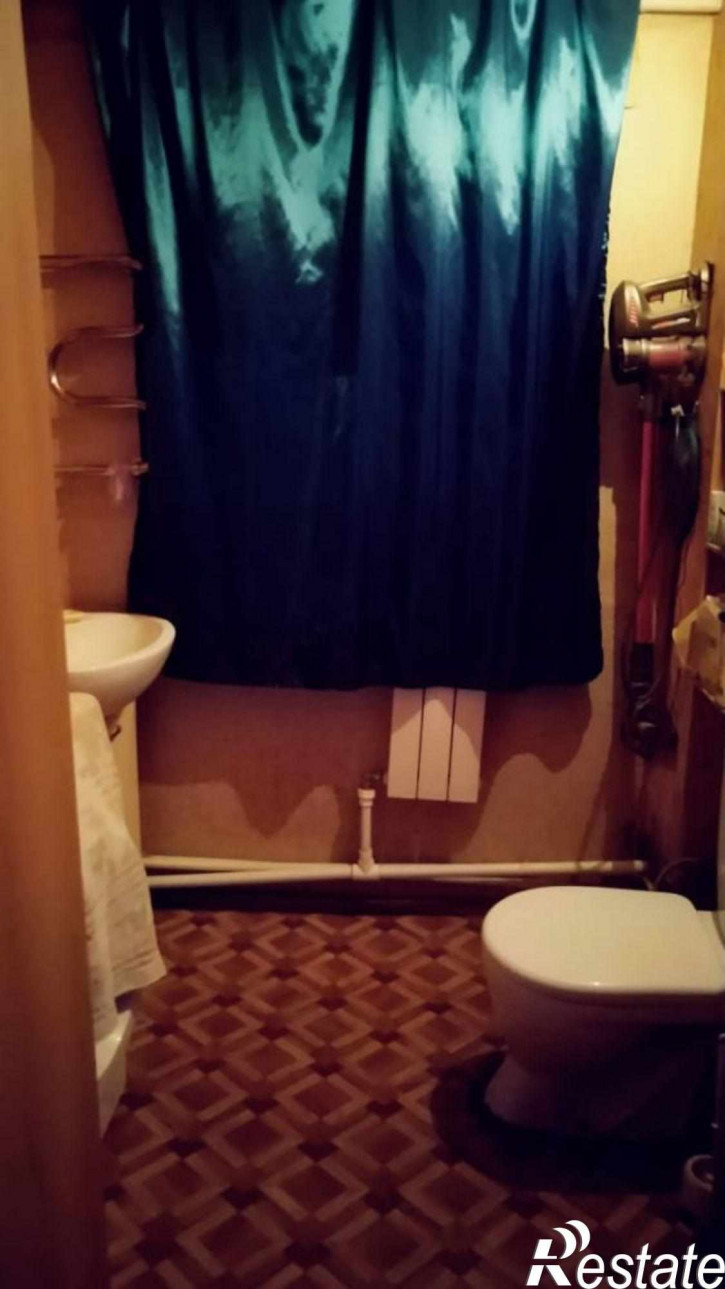 2-комн квартира Половинко ул, 7