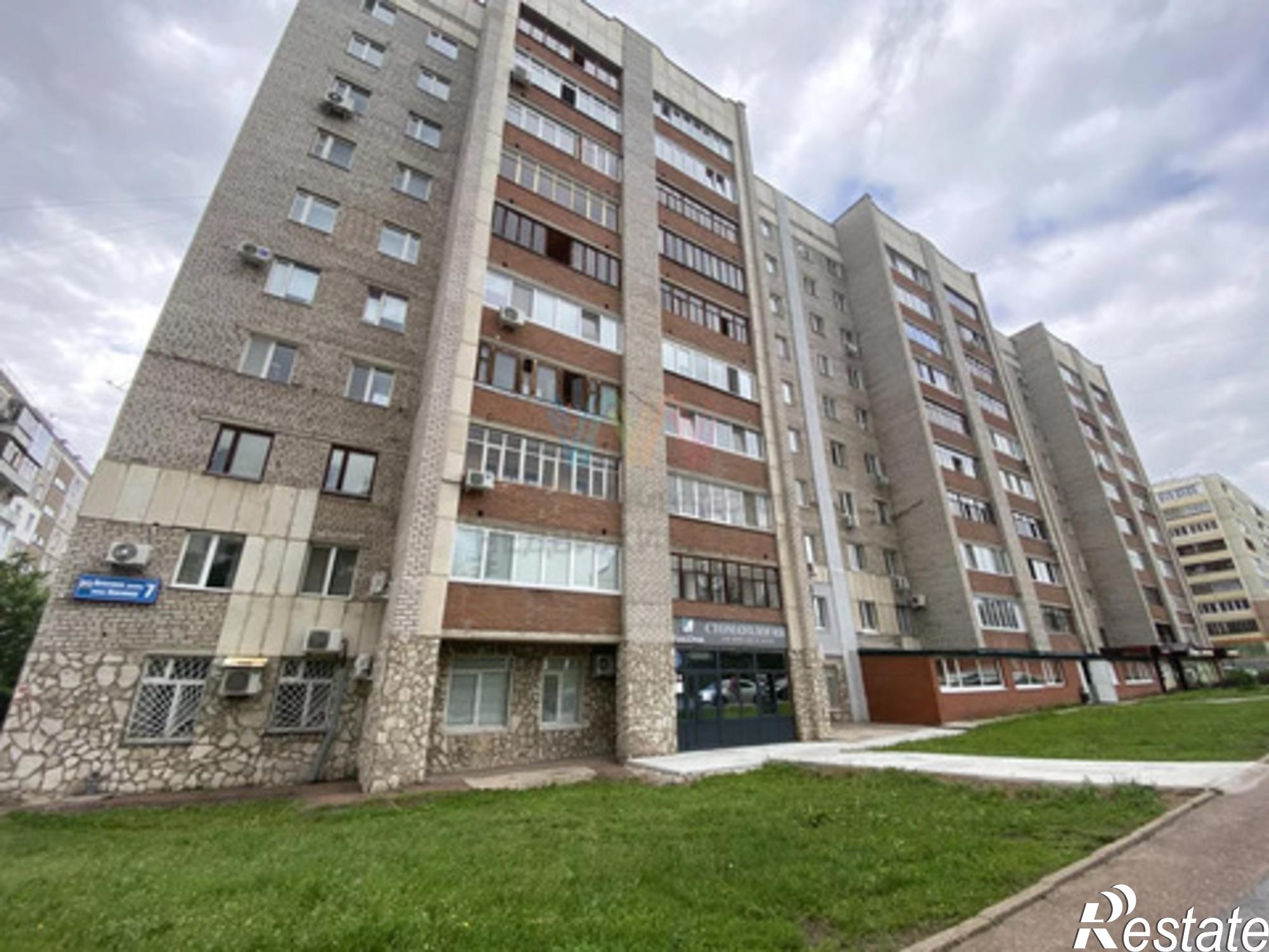 Купить торговое помещение за 10 450 000 рублей на ул. Муксинова, 7