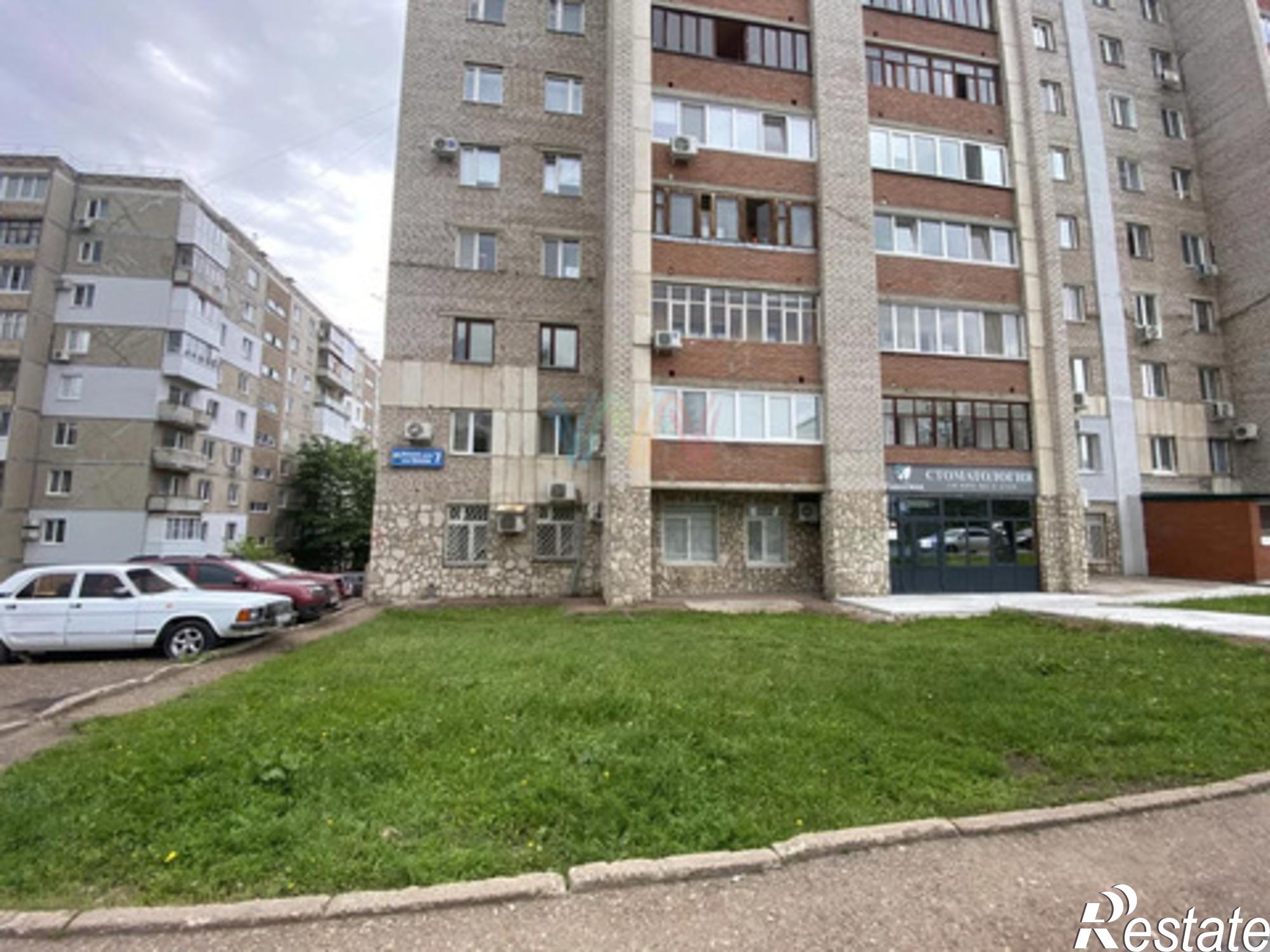 Купить торговое помещение за 10 450 000 рублей на ул. Муксинова, 7