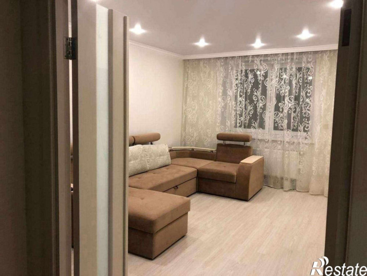 2-комн квартира Гастелло улица, 35