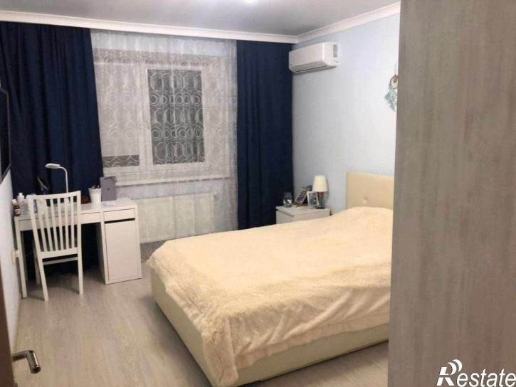 2-комн квартира Гастелло улица, 35