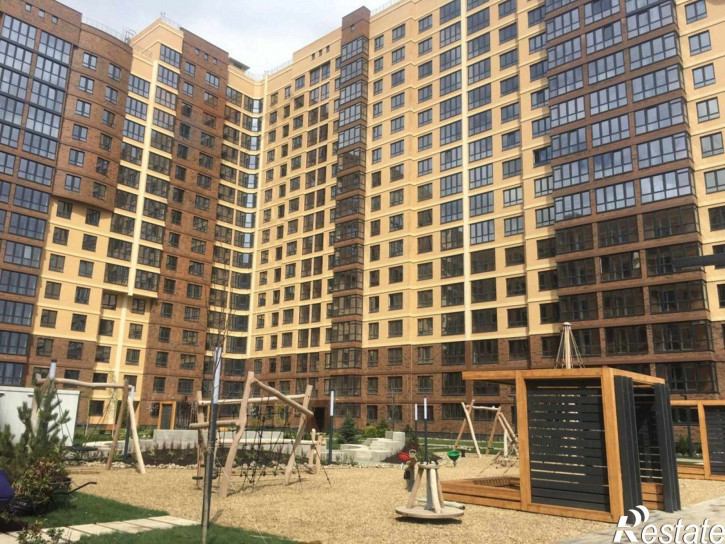 3-комн квартира 2-я Российская ул, 162
