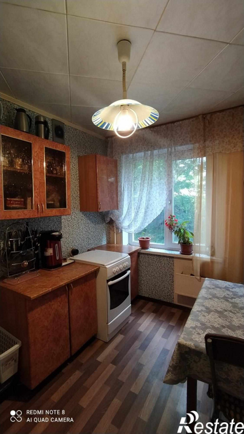 Продажа 4-комн квартиры Доватора, 25