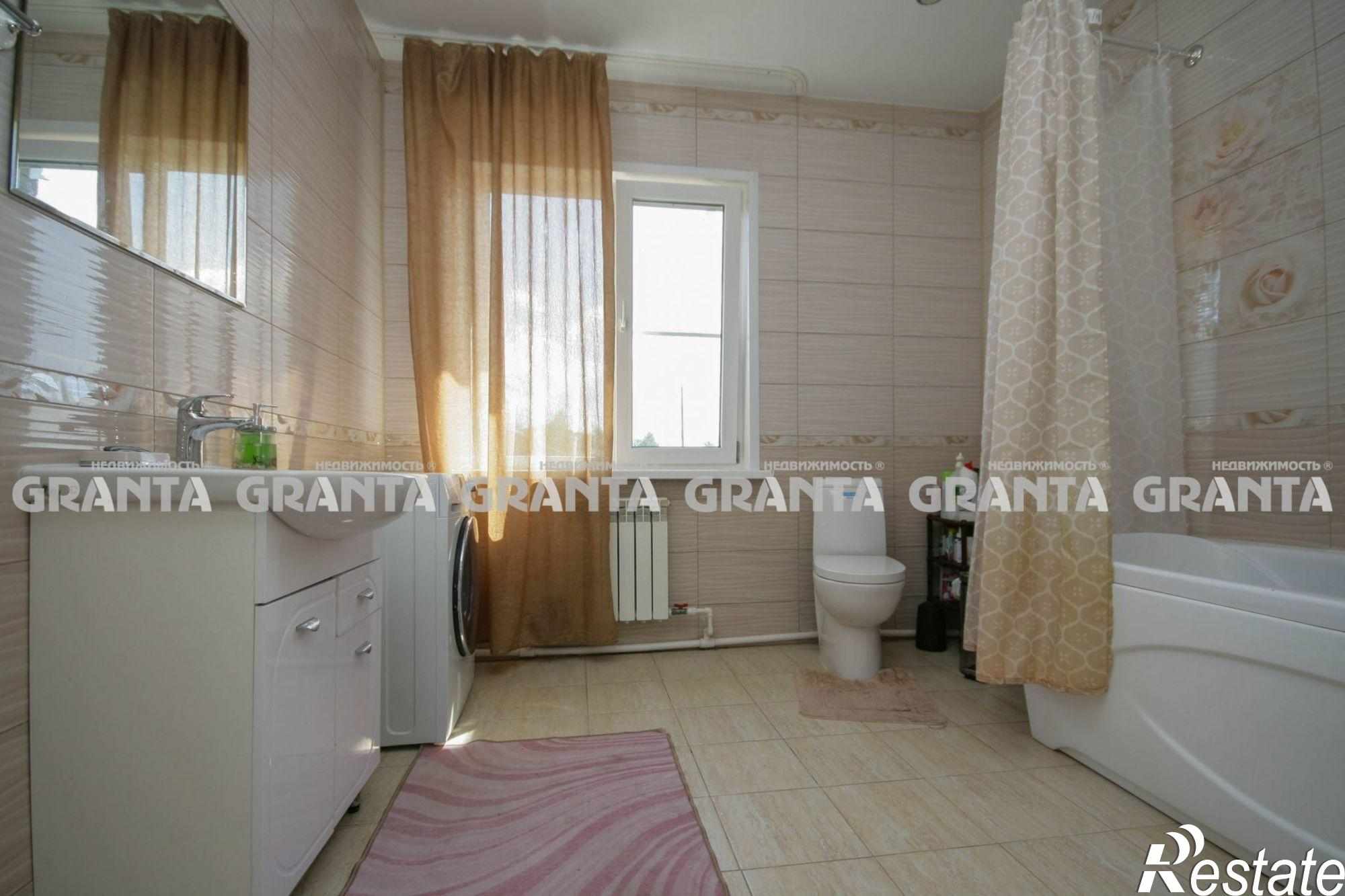 Купить дачу, дом, коттедж за 10 500 000 рублей на ул. Светлая, 26А