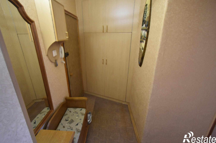 1-комн квартира Тюлькина б-р, 7/1