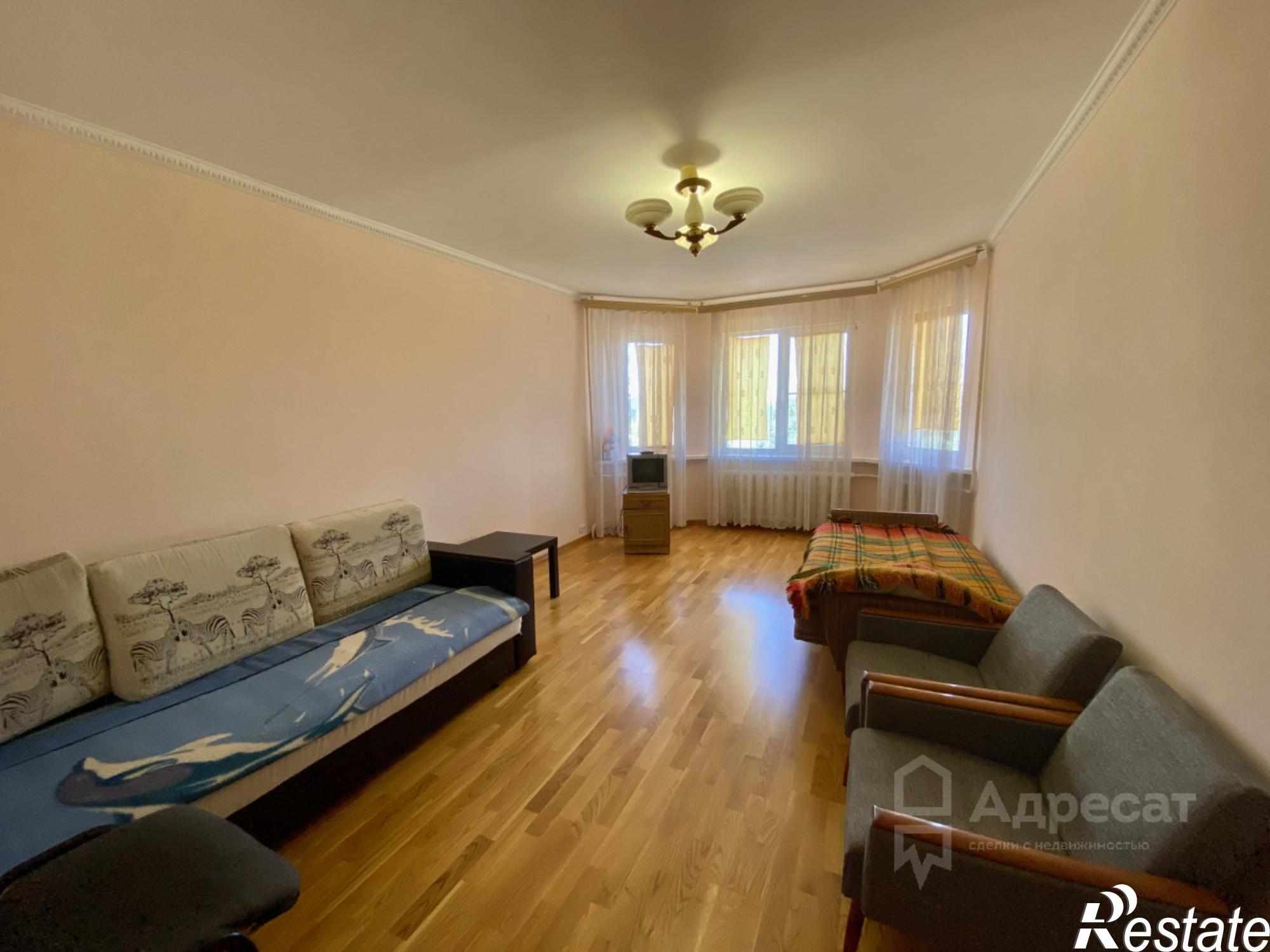 Сдать квартиру за 39 990 рублей на пр-кт. Героев Сталинграда,  д.38