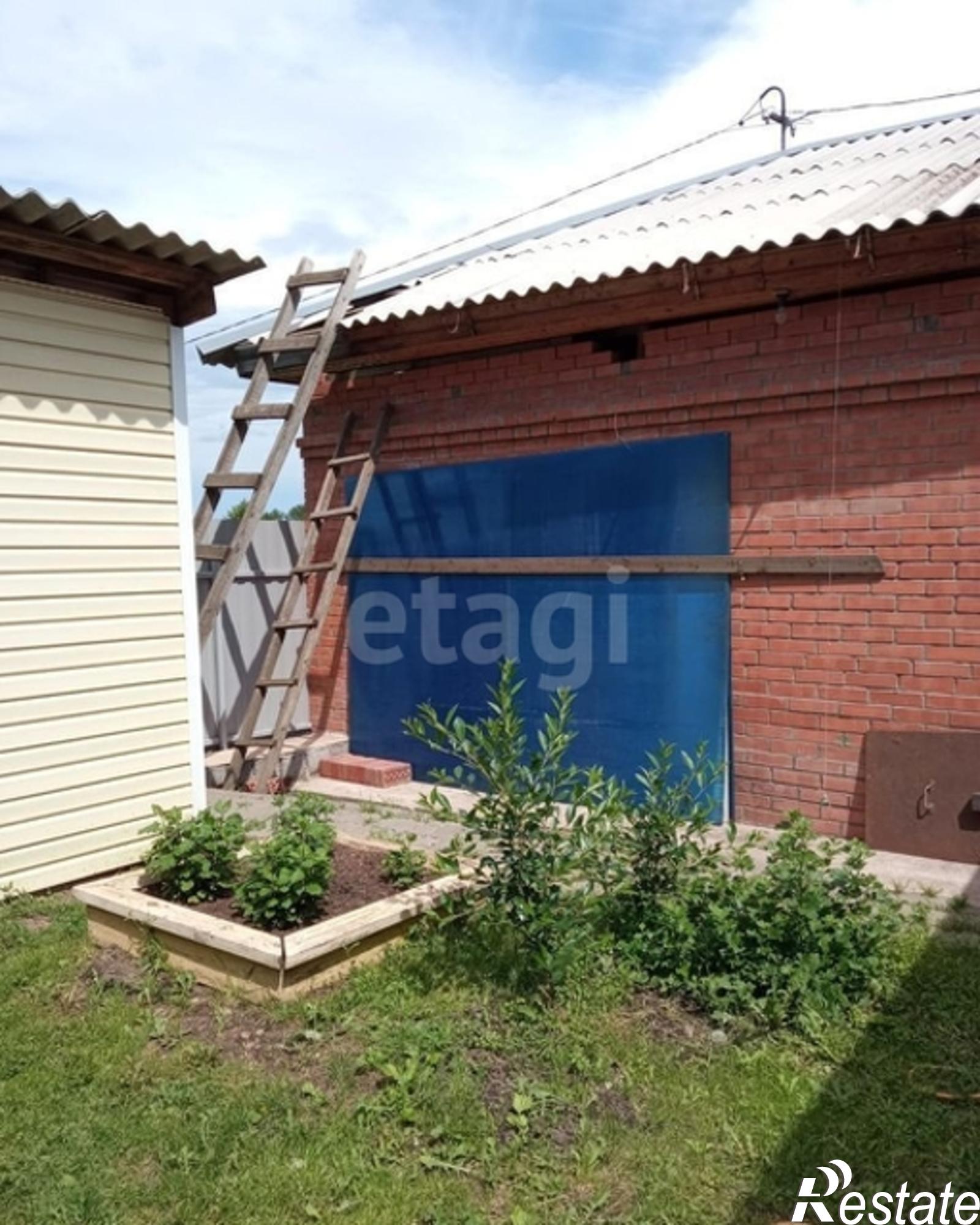 Купить дачу, дом, коттедж за 4 100 000 рублей на Array