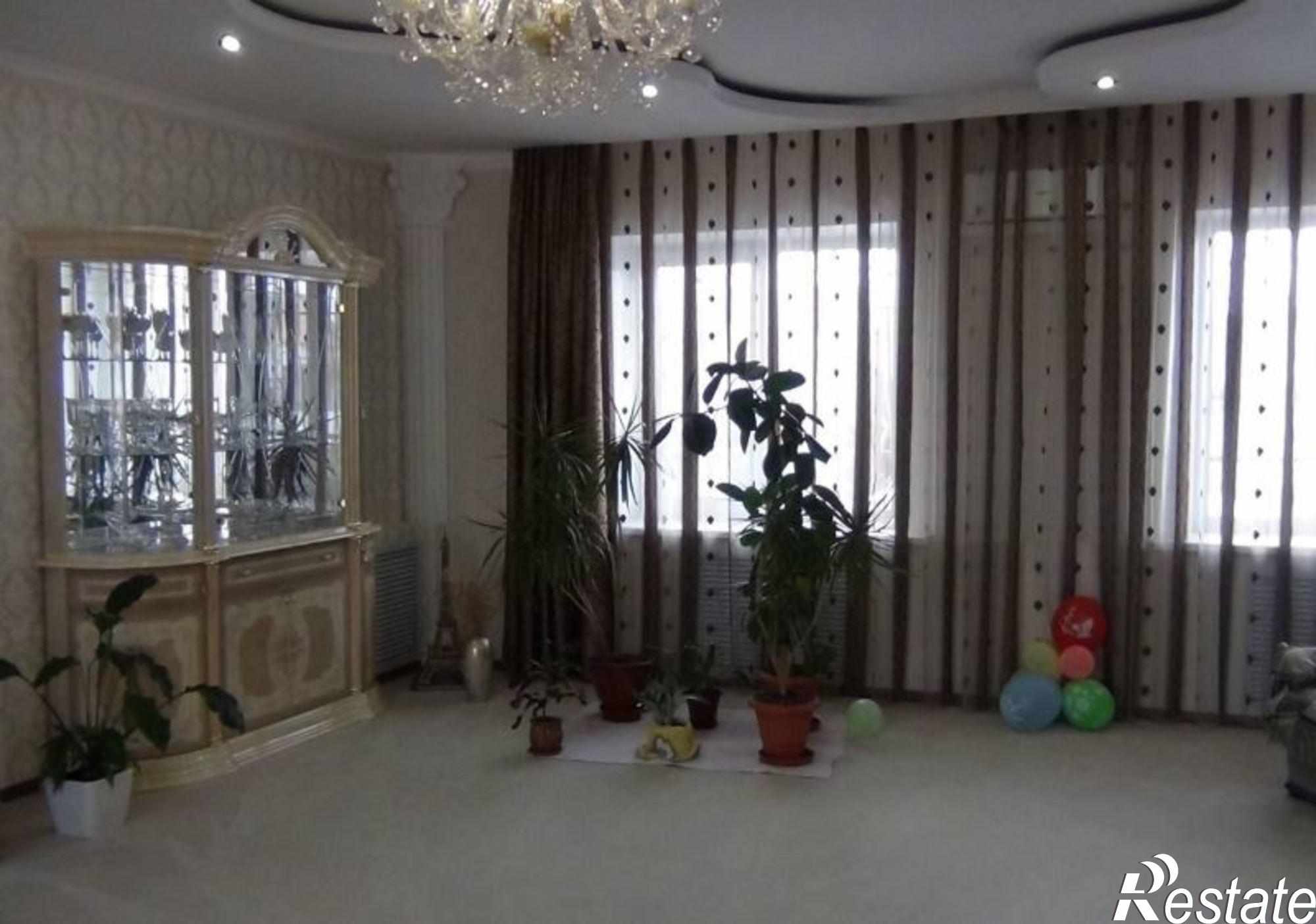 Купить дачу, дом, коттедж за 18 000 000 рублей на Студенческая