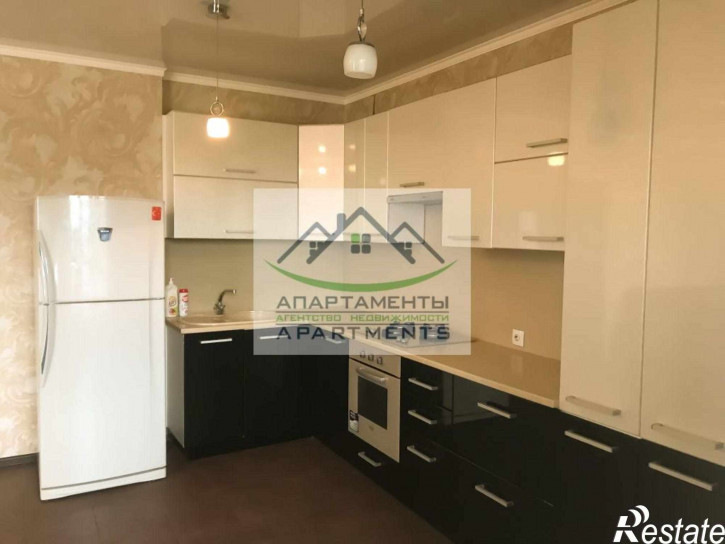 3-комн квартира Кипарисовая ул, 2к2