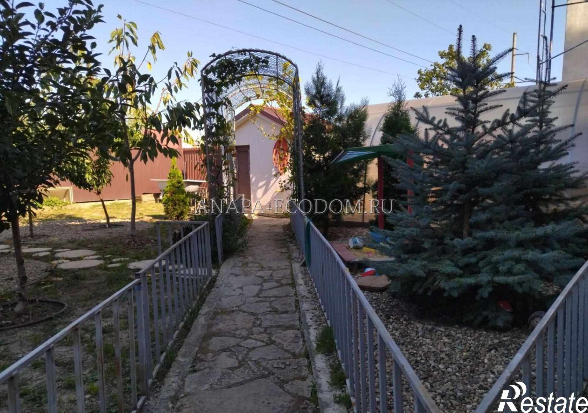 Купить дачу, дом, коттедж за 16 300 000 рублей на улица Космонавта Титова
