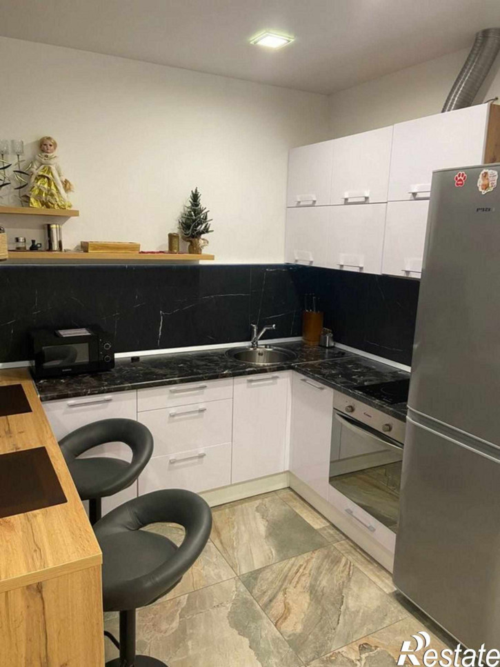 2-комн квартира ул. Виктора Уса,4