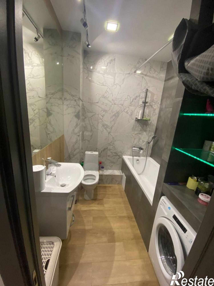2-комн квартира ул. Виктора Уса,4