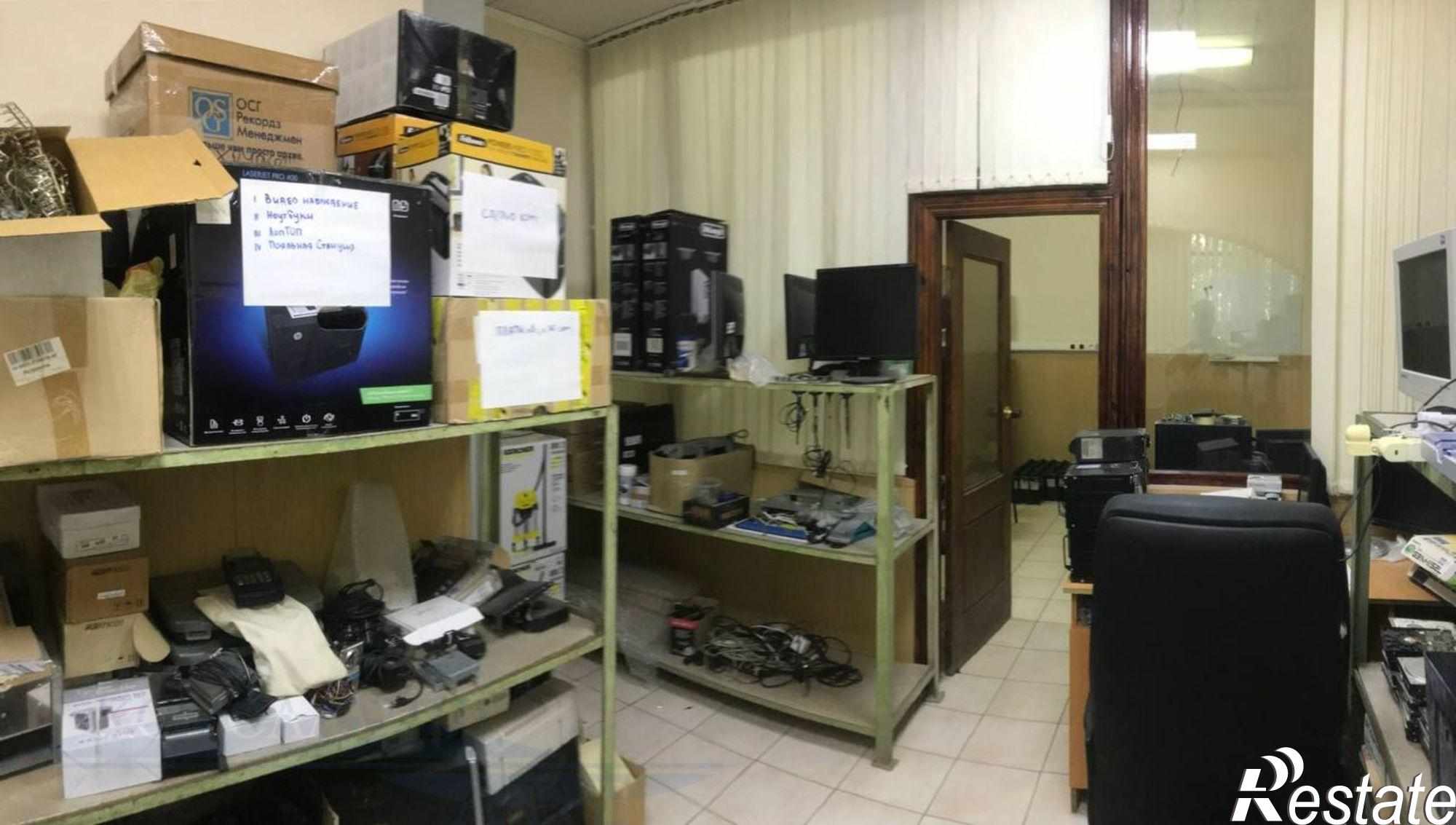 Сдать офис, помещение под офис за 37 000 рублей на г. Астрахань, Советский р-н, пр. Николая Островского, 8