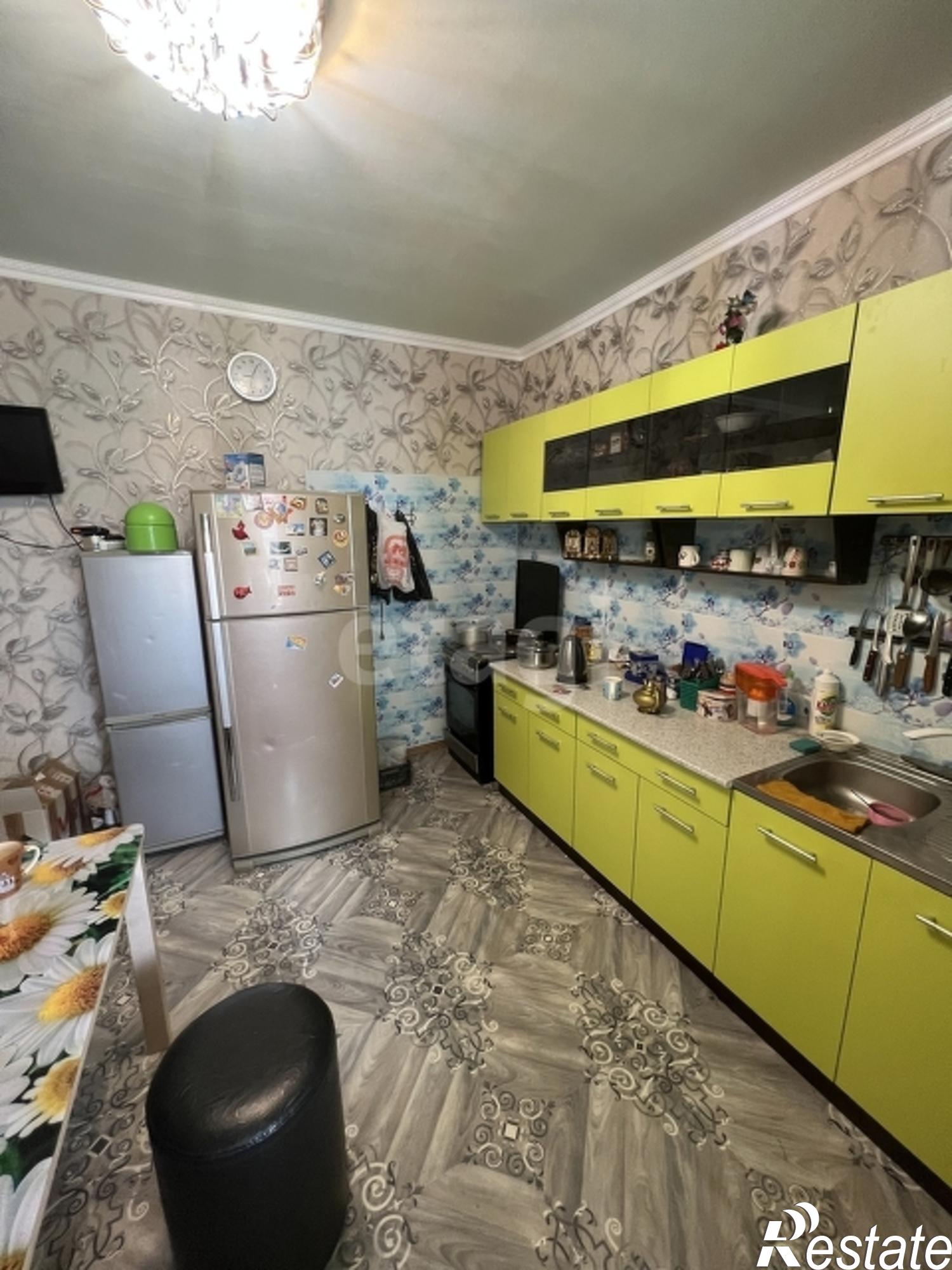 Купить дачу, дом, коттедж за 11 000 000 рублей на Молодежная
