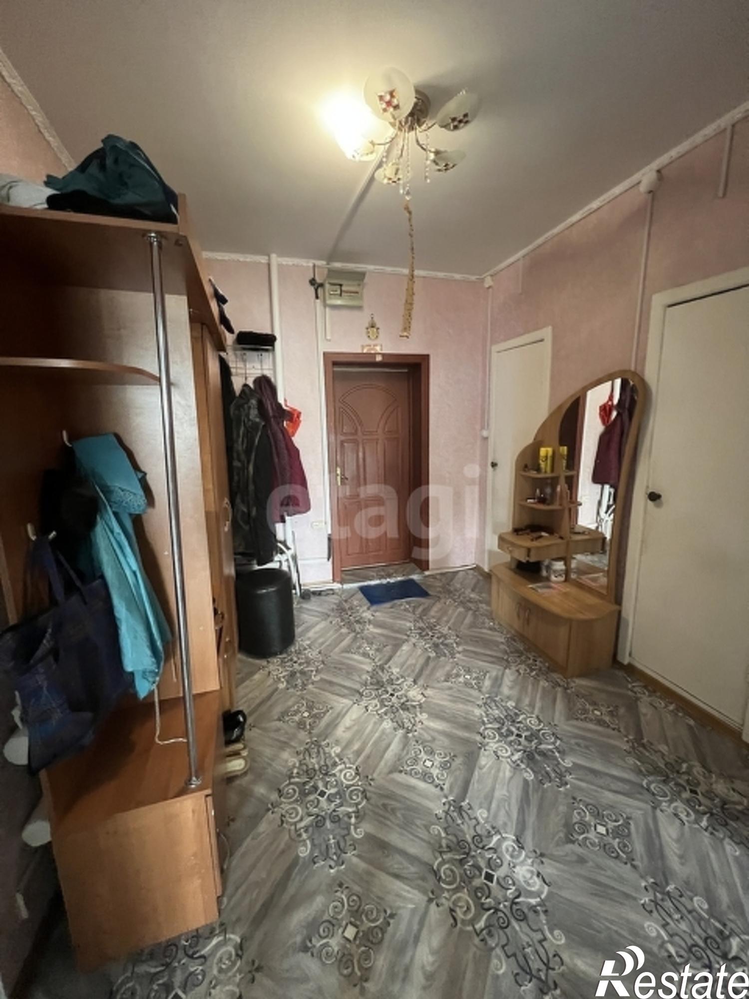 Купить дачу, дом, коттедж за 11 000 000 рублей на Молодежная