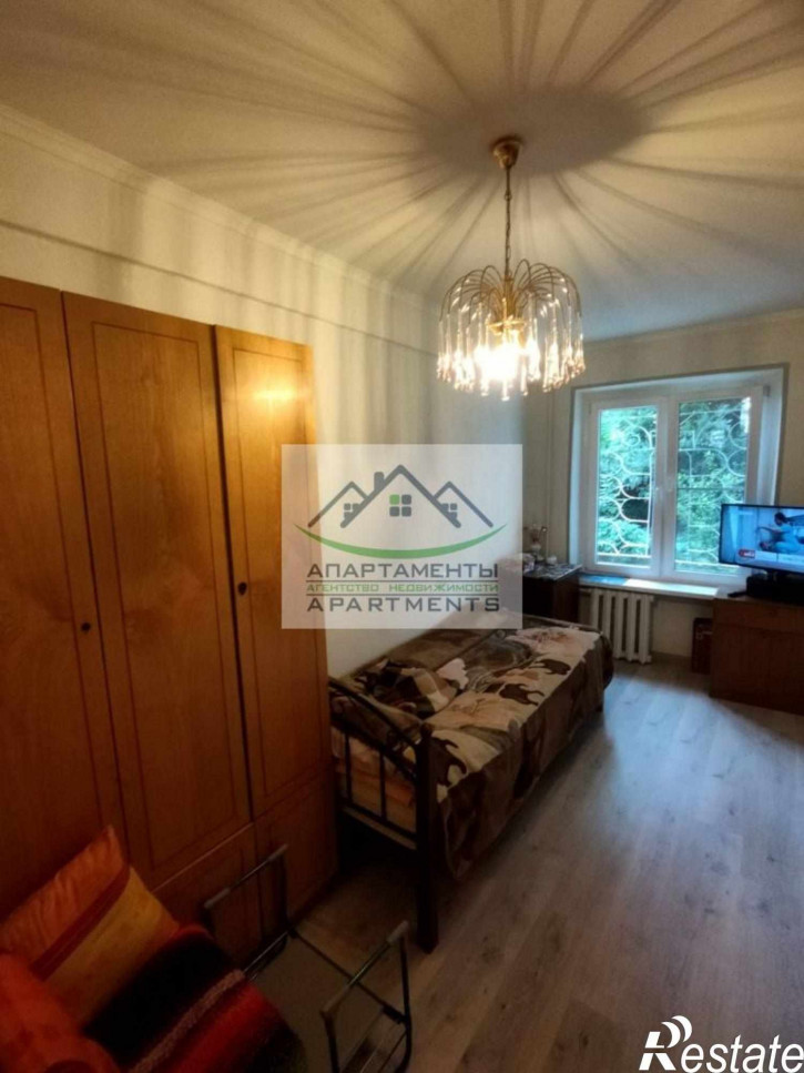 4-комн квартира Героев Медиков ул, 54