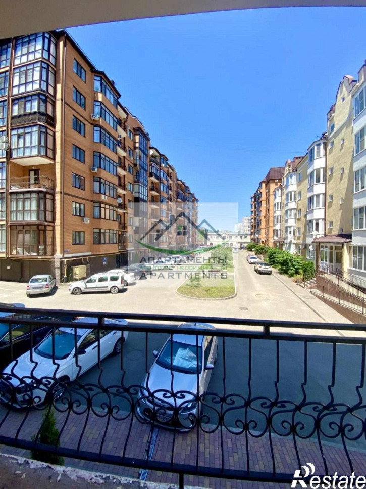 3-комн квартира Пестова ул, 15Б