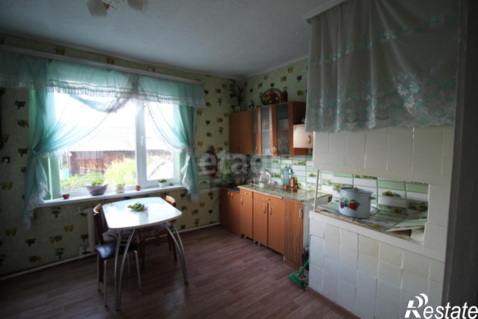 Купить дачу, дом, коттедж за 2 700 000 рублей на Array