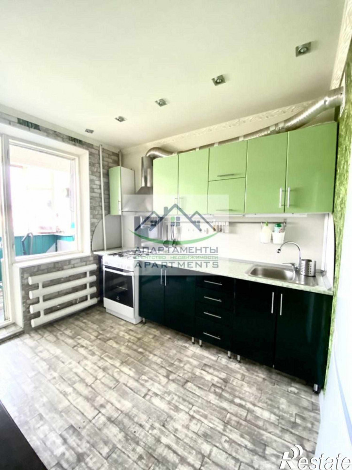 3-комн квартира Ессентукская ул, 36