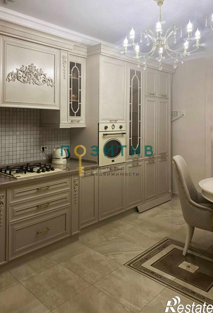 3-комн квартира Нежнова ул, 21к4