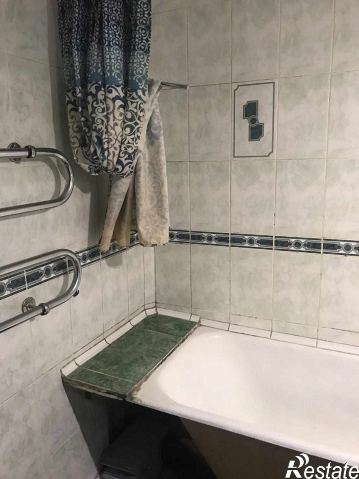 2-комн квартира Суворова ул, 2А