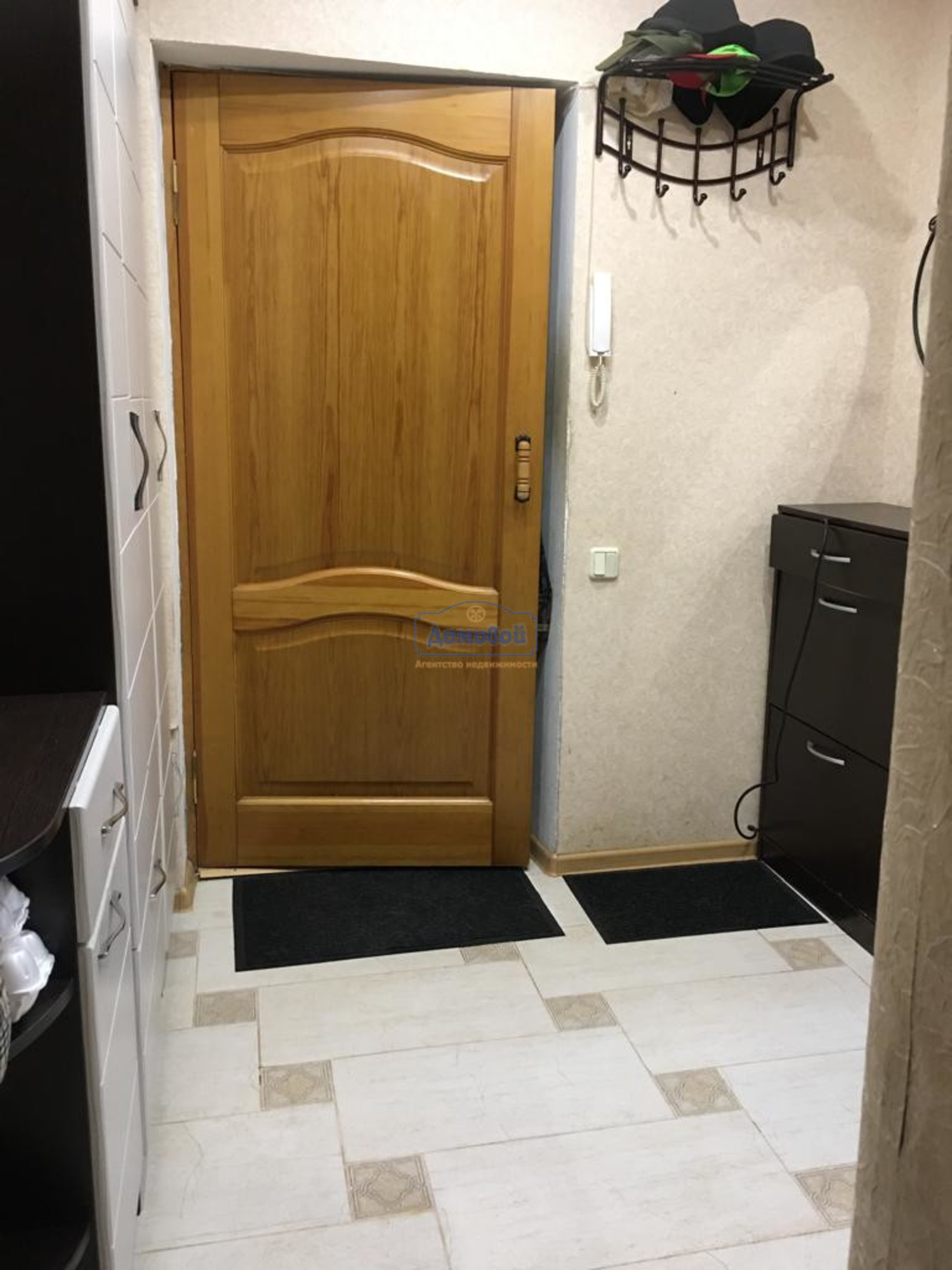 Купить квартиру за 4 100 000 рублей на Шахтёров ул., 13