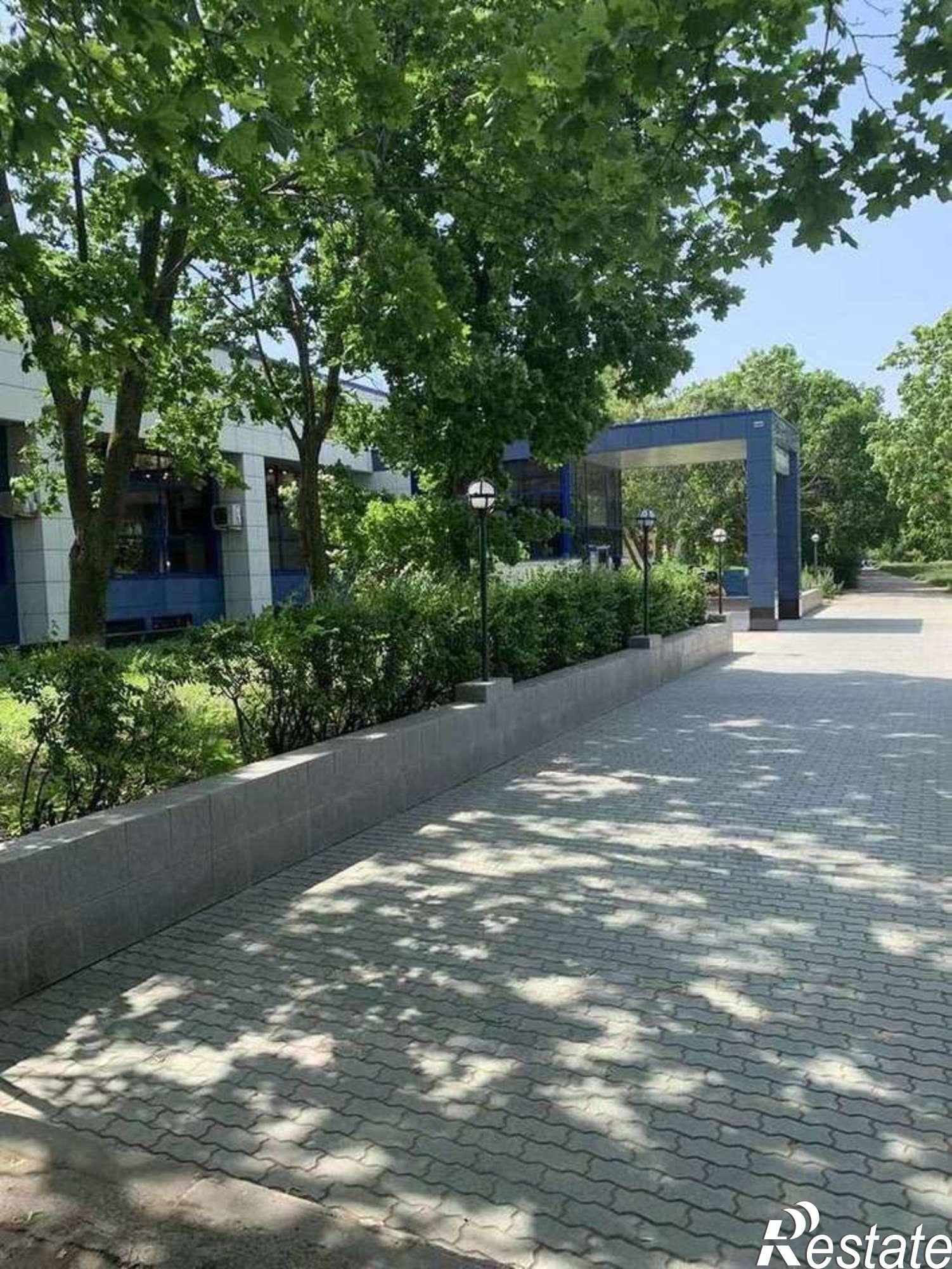 Купить помещение свободного назначения за 37 000 000 рублей на Ленинский проспект, 5а