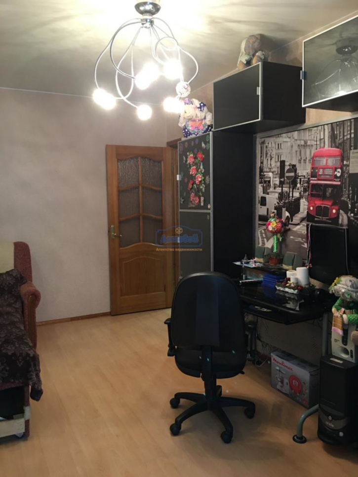 2-комн квартира Шахтёров ул., 13
