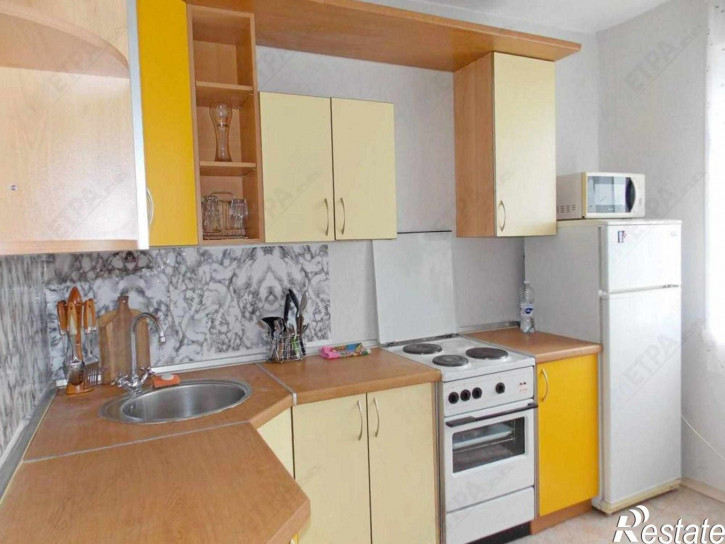1-комн квартира Братьев Кашириных ул, 95