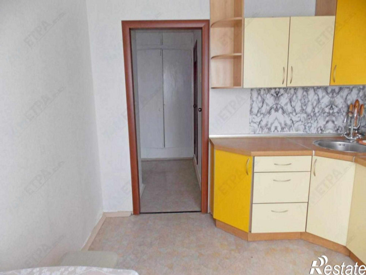 1-комн квартира Братьев Кашириных ул, 95