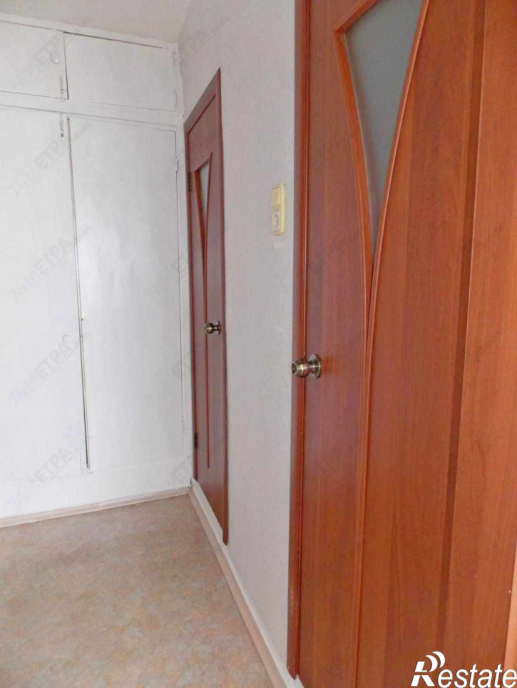 1-комн квартира Братьев Кашириных ул, 95