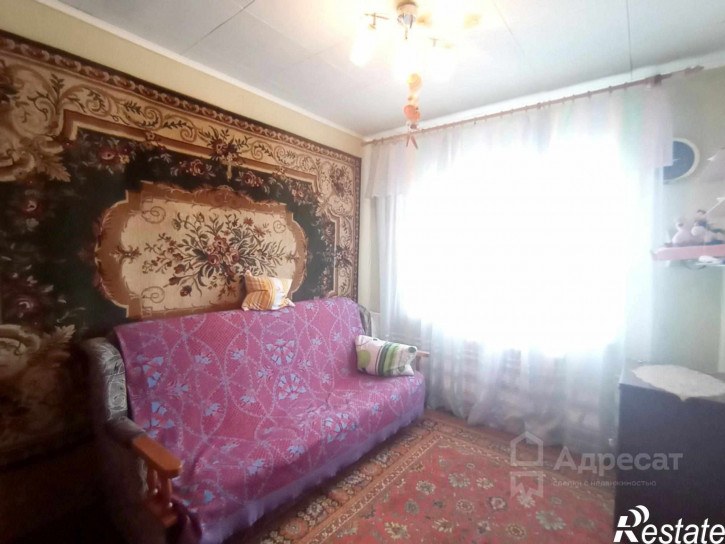 3-комн квартира п. Аэропорт,  д.18