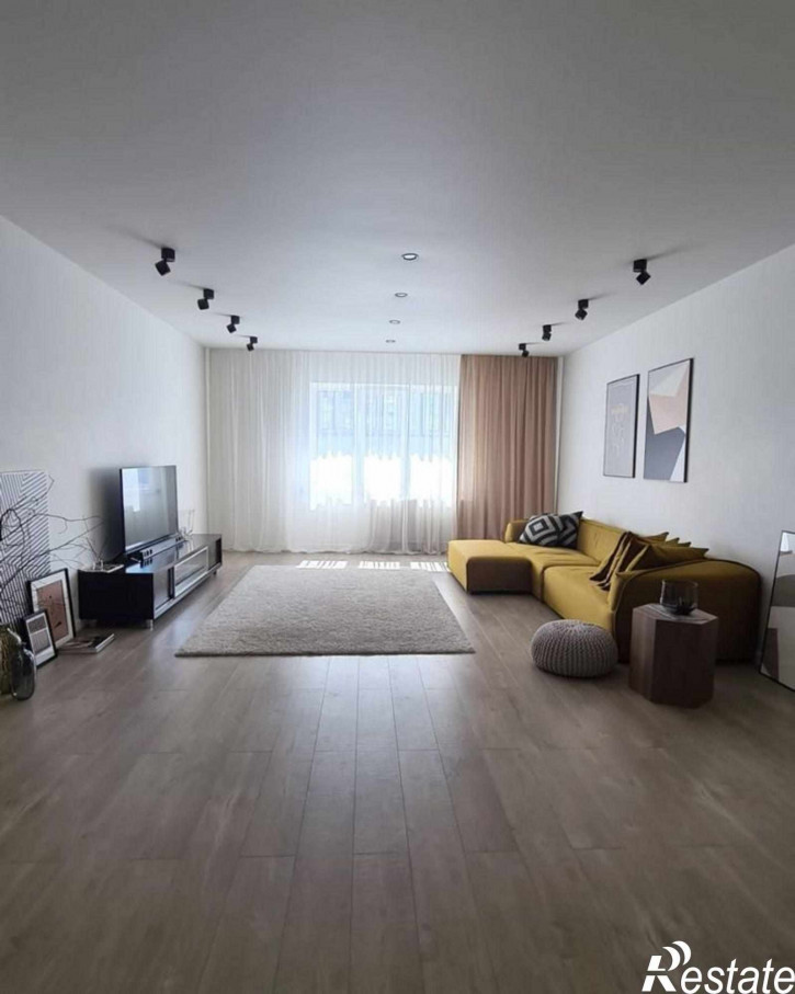 4-комн квартира ул. Кирова,46