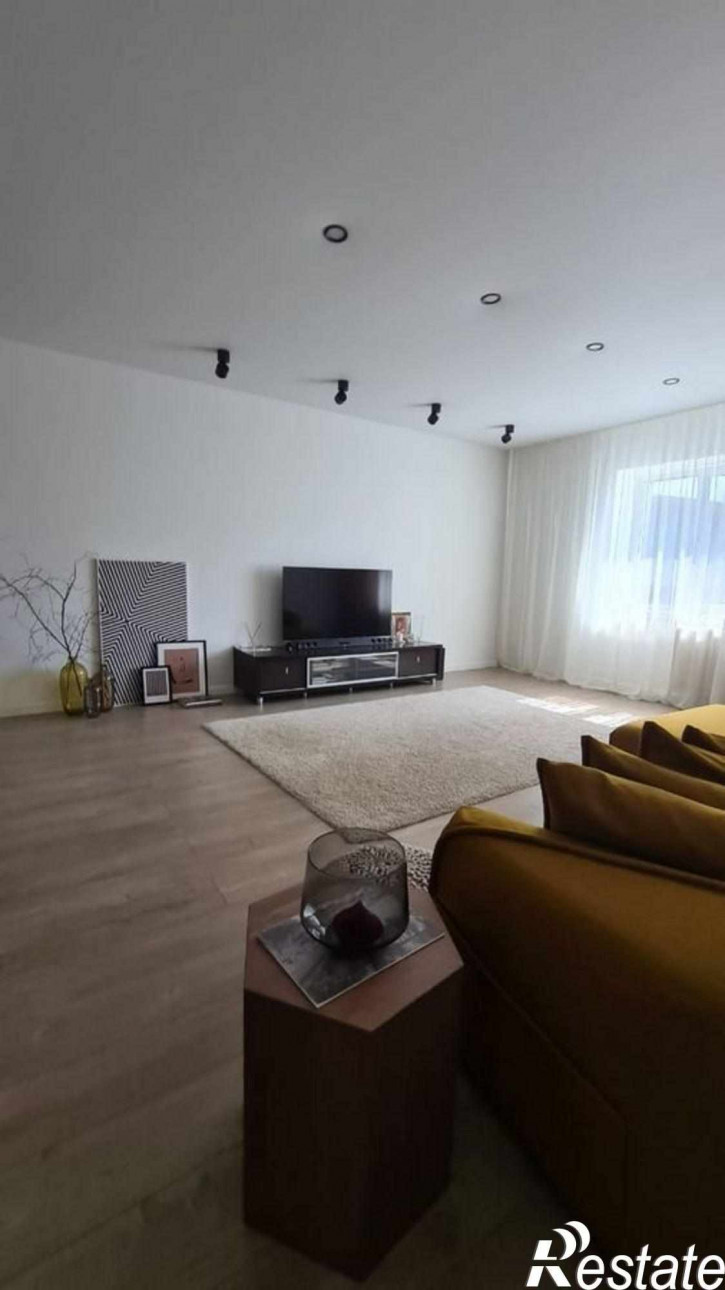 4-комн квартира ул. Кирова,46