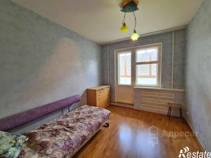 3-комн квартира ул. Нарвская,  д.8