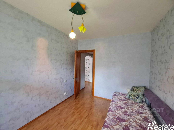 3-комн квартира ул. Нарвская,  д.8