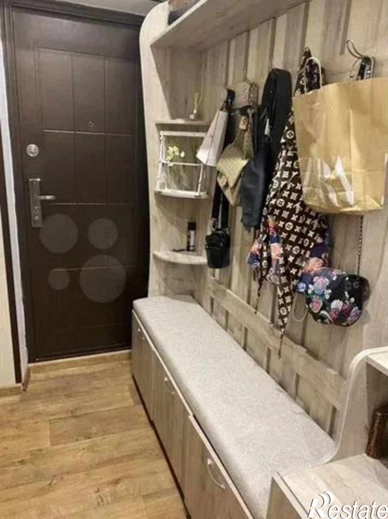 Купить квартиру за 3 450 000 рублей на Серова ул, 327