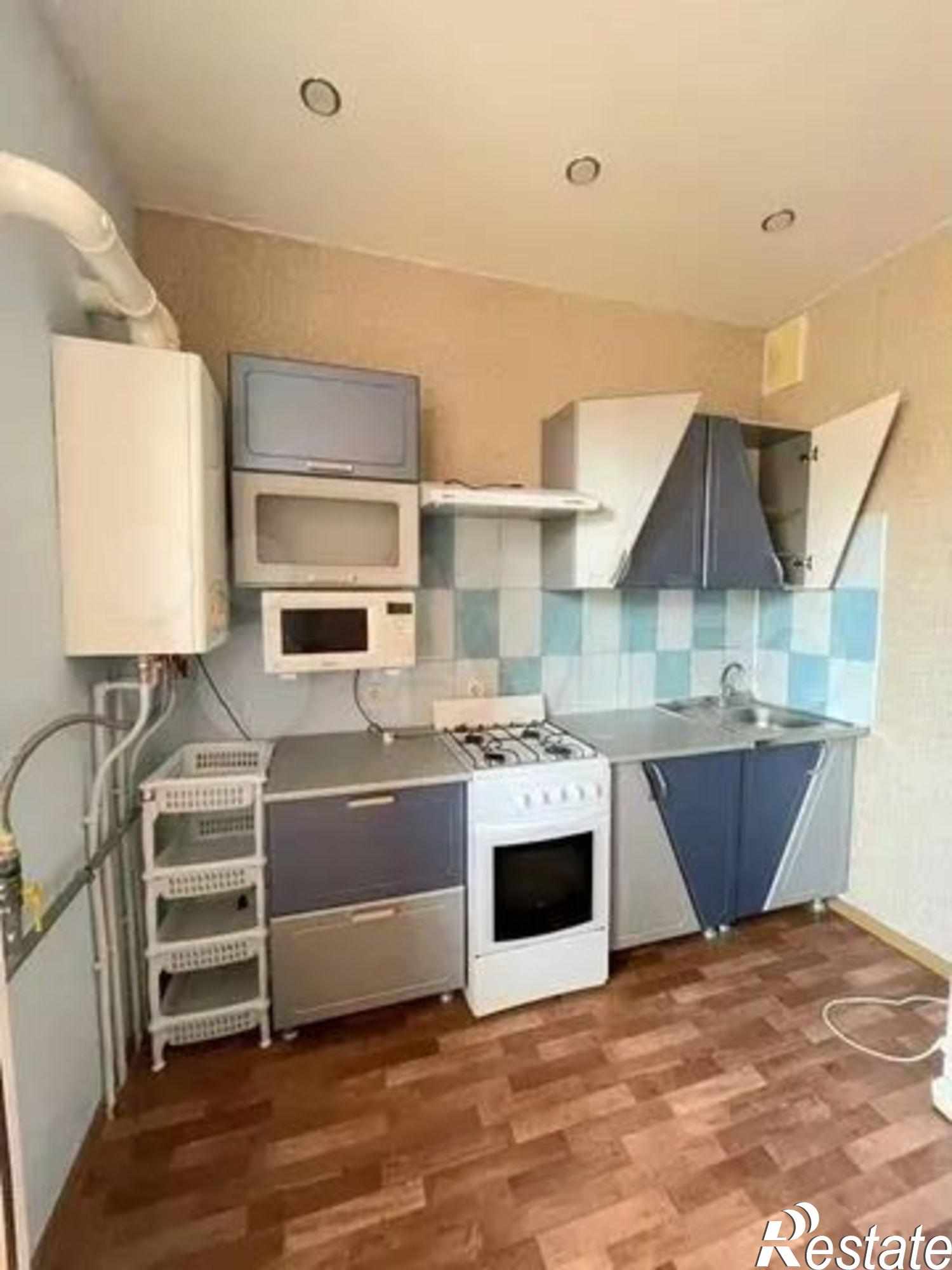 Купить квартиру за 3 300 000 рублей на Родосская ул, 9