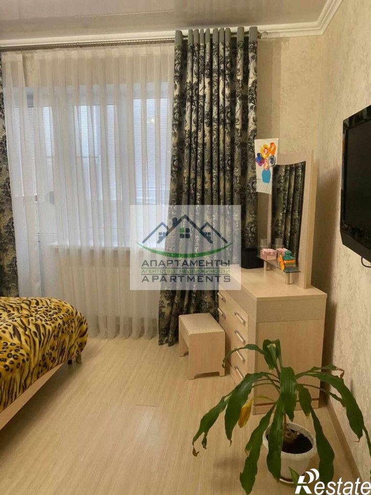 3-комн квартира Людкевича ул, 9 к 2