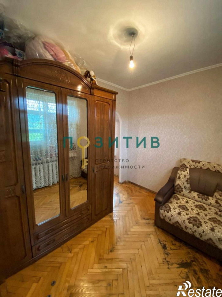 4-комн квартира Московская ул, 76к1