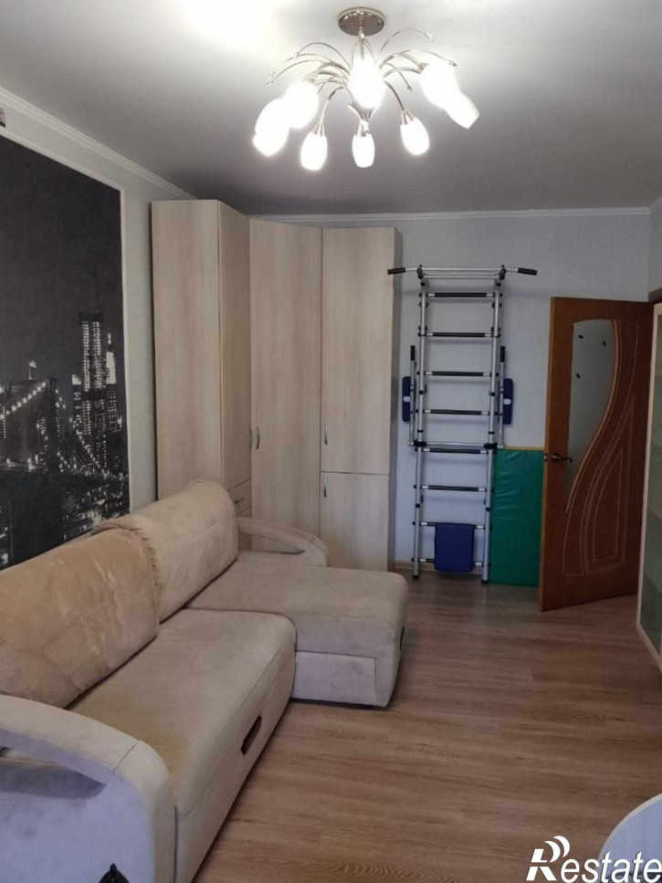 3-комн квартира Профсоюзная ул, 15А